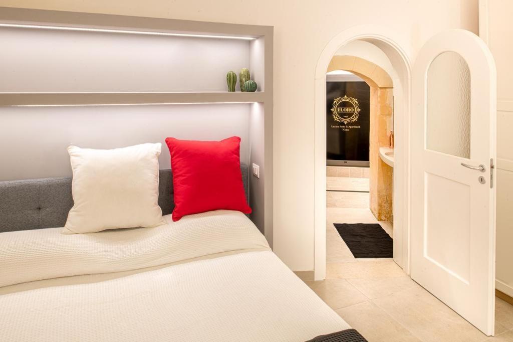 Esperia Luxury Suite & Apartment Noto Eksteriør billede